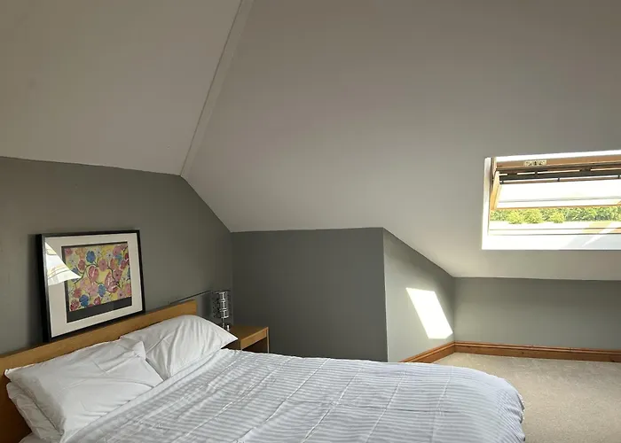 度假居 Wonderful 4 Bedroom Sleeps 8 *