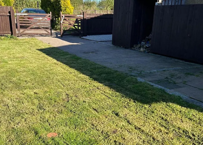 Wonderful 4 Bedroom Sleeps 8 *