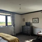 Wonderful 4 Bedroom Sleeps 8